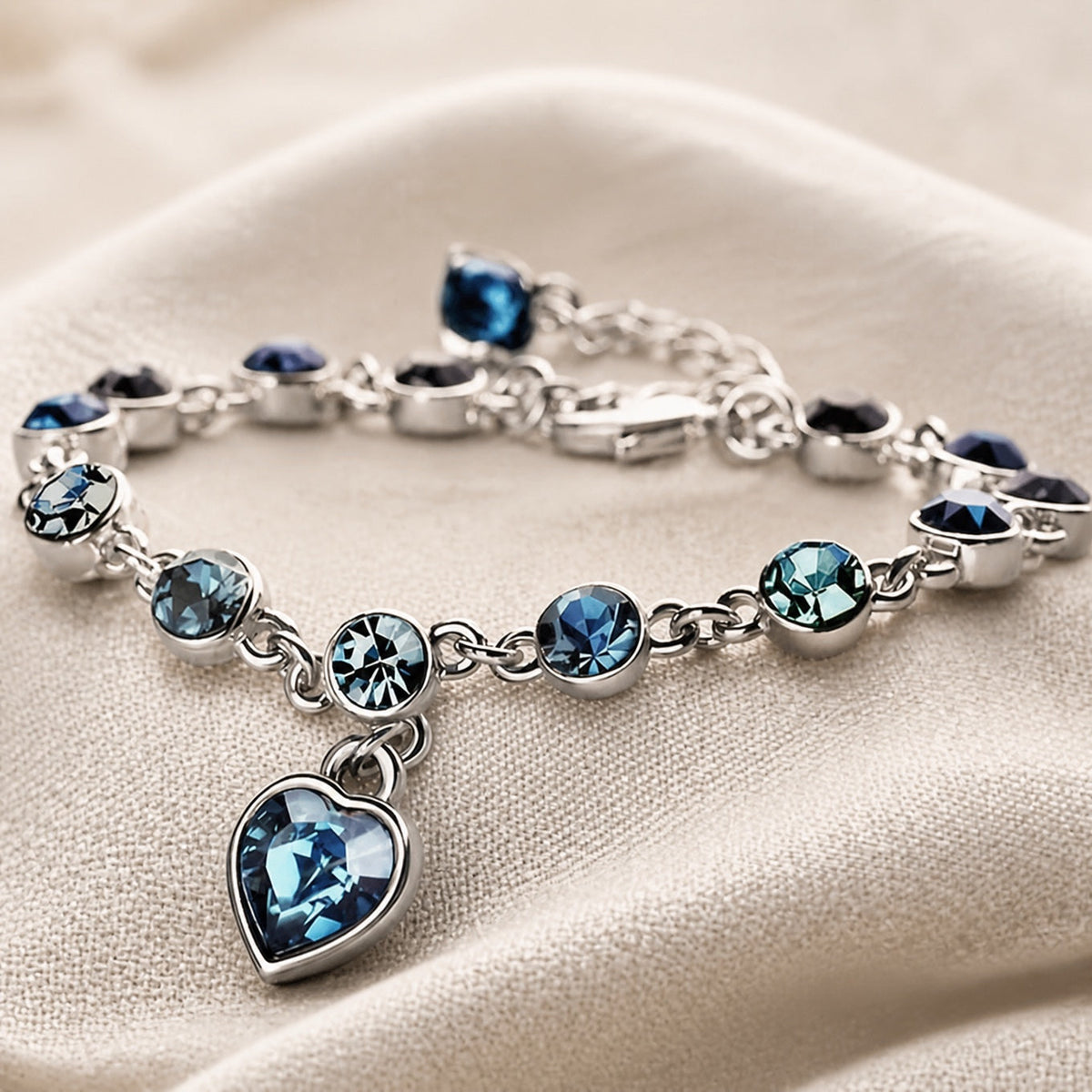 Frieda - Blue Heart Charm Bracelet