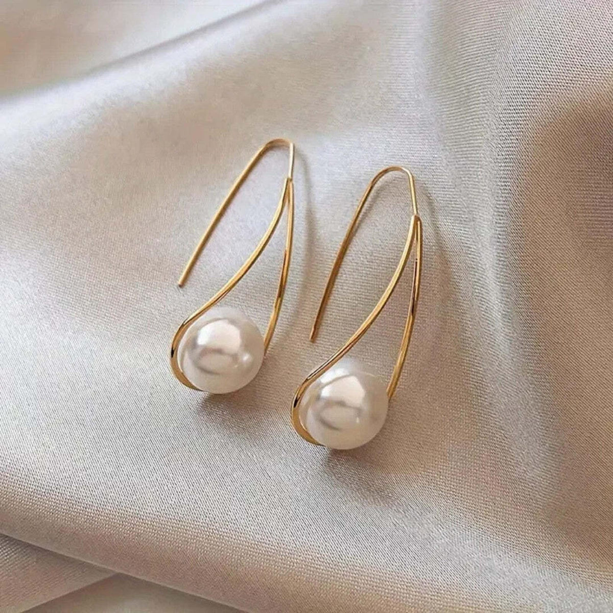Priscilla - Pearl Style Dangle Earrings