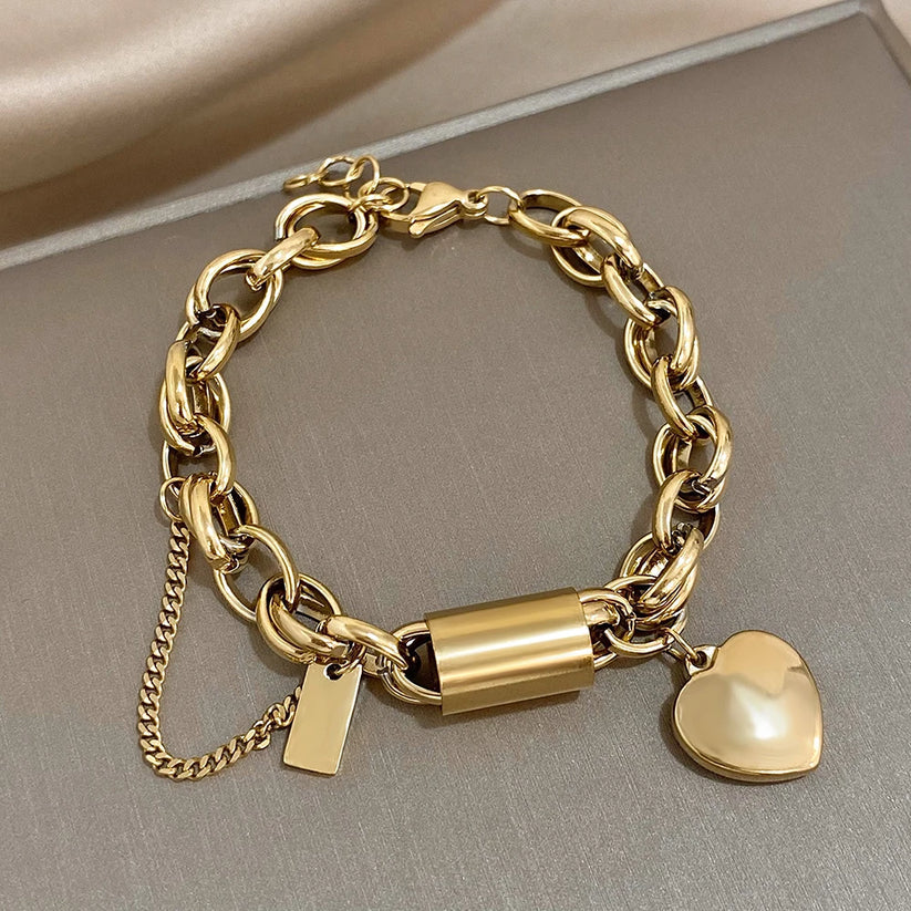 Ginger - Chunky Heart Charm Link Bracelet
