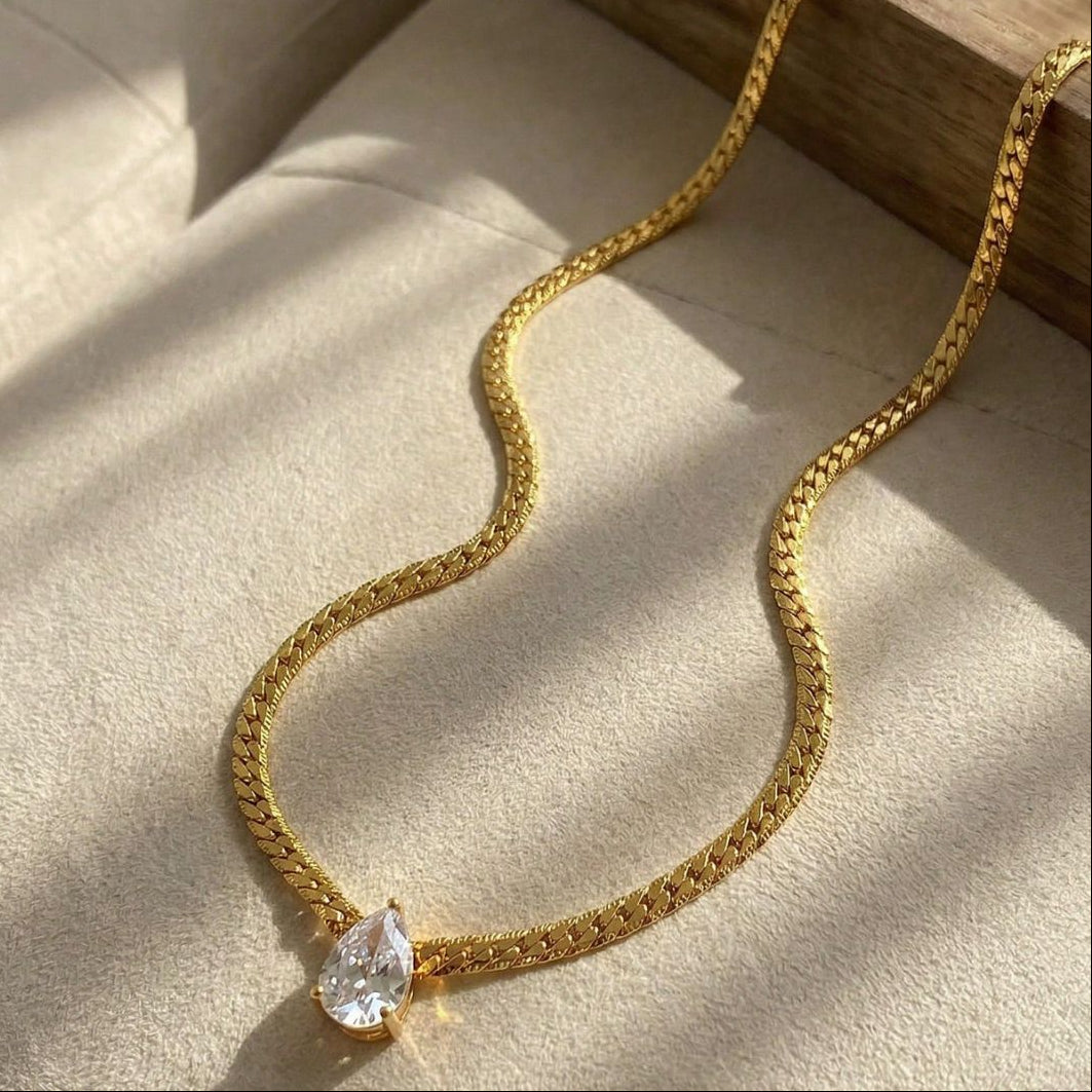 Selma - Teardrop Snake Chain Necklace