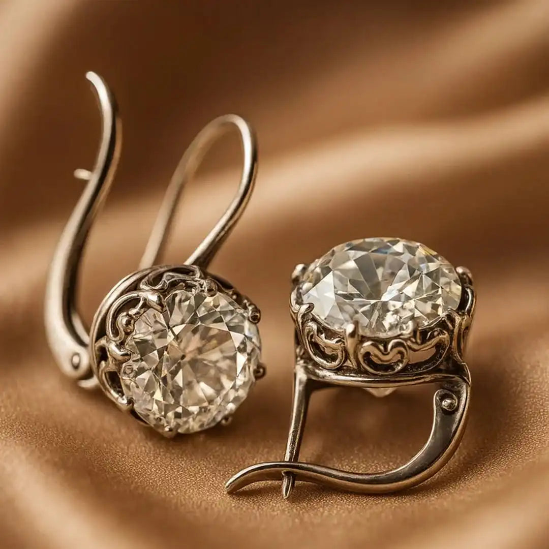 Eva - Vintage Silver Stud Earrings