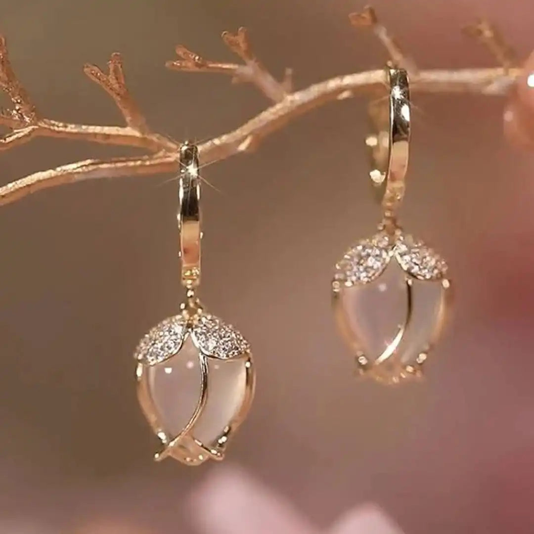 Heather - White Tulip Earrings
