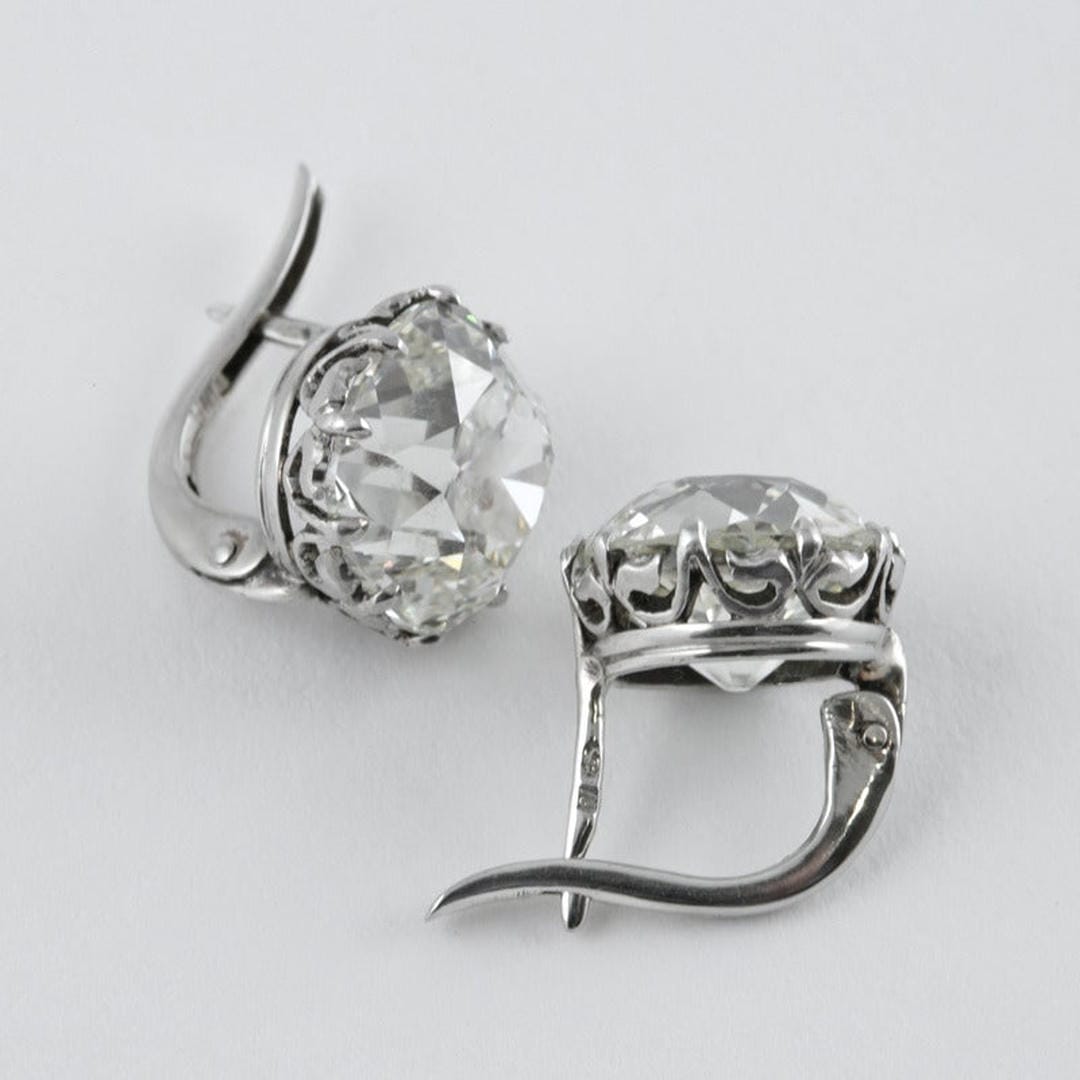 Eva - Vintage Silver Stud Earrings