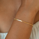 Nicole - Engraved Bar Bracelet with Curb Chain