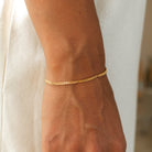 Nicole - Engraved Bar Bracelet with Curb Chain