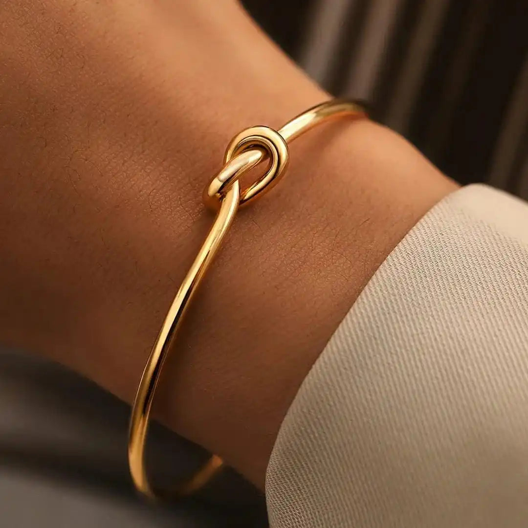 Christine - Knot Bangle Bracelet