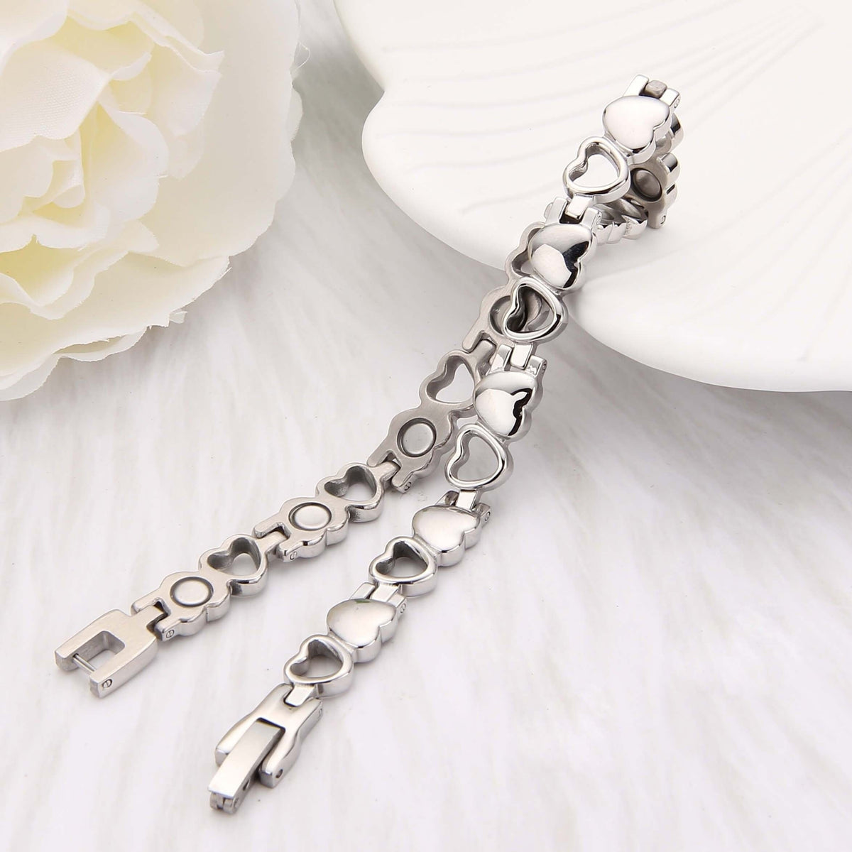 Glenda - Heart Link Bracelet