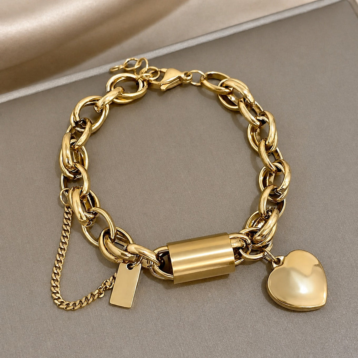 Agatha - Chunky Gold Link Heart Bracelet